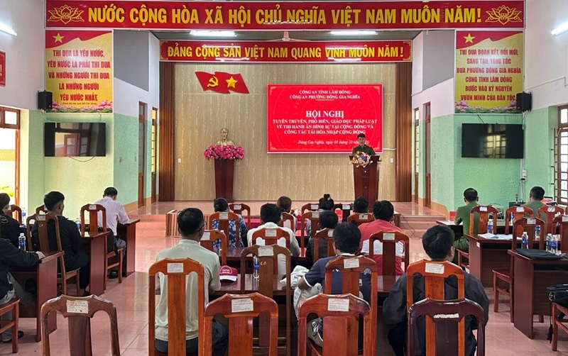 Công an phường Đông Gia Nghĩa đẩy mạnh tuyên truyền, giáo dục pháp luật, hỗ trợ tái hòa nhập cộng đồng